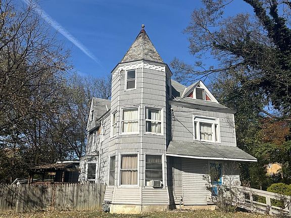 2nd image of 170 Wildwood St