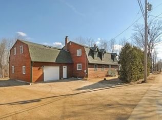 582 1st Crown Point Rd, Strafford, NH 03884