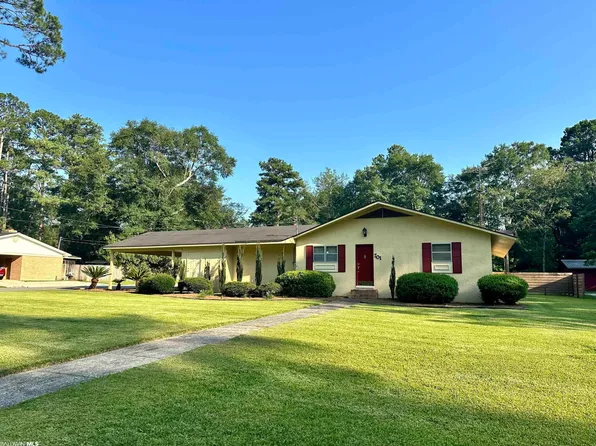 701 Garrett St, Brewton, AL 36426