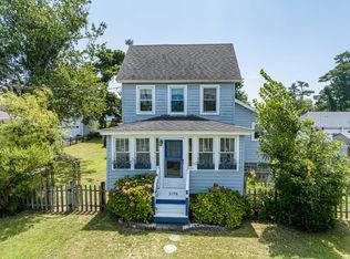 3198 Ridge Rd, Chincoteague Island, VA 23336
