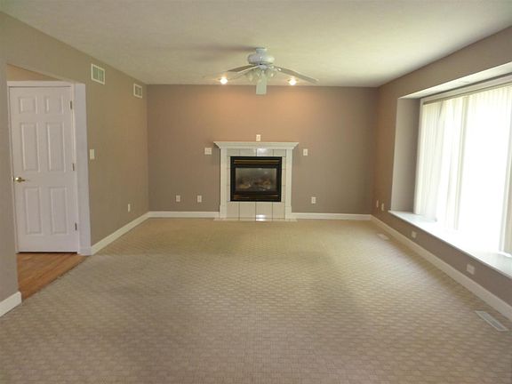 5th image of 2309 Harwood St