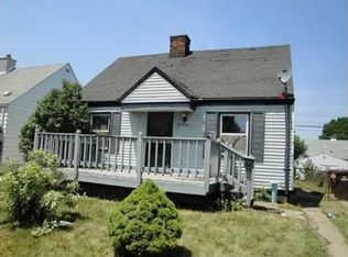 34024 John St, Wayne, MI 48184