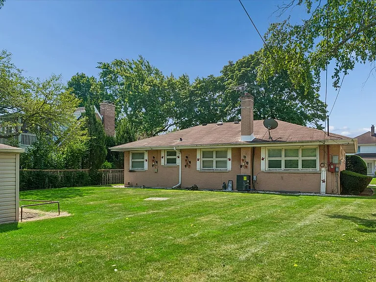 5020 Coyle Ave — Photo 12