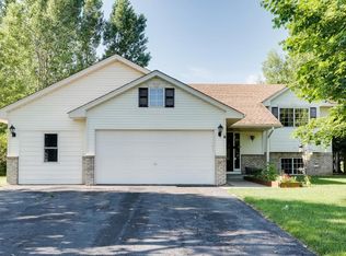 5977 258th St, Wyoming, MN 55092