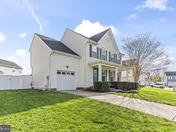 3rd image of 45642 Taras Ct