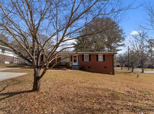 992 Hawthorne Way, Marietta, GA 30062