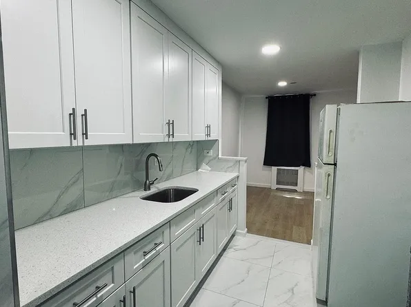 14430 Roosevelt Ave APT 510, Flushing, NY 11354