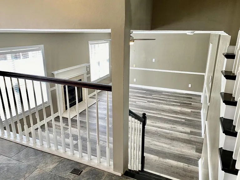4804 Miranda Dr — Photo 18
