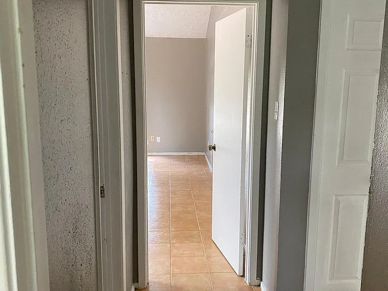 16339 Meadowbrook Farm Rd — Photo 17