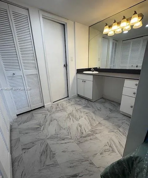100 Bayview Dr #319 — Photo 11