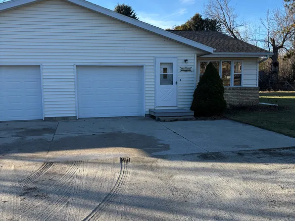 8102 Northeim Rd, Newton, WI 53063