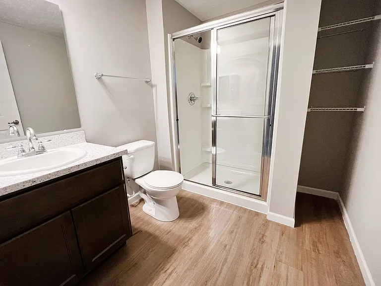 3 Bedroom Arlington Bathroom