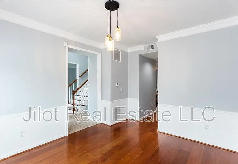 483 Mountain Oaks Pkwy — Photo 5