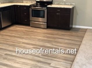 900 Pear St, Carterville, IL 62918