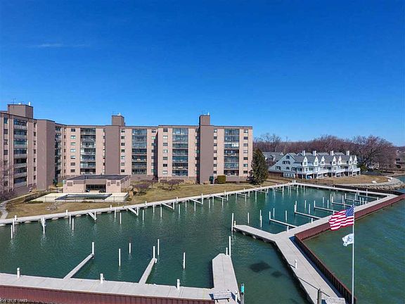 2nd image of 34432 Jefferson Ave APT 5