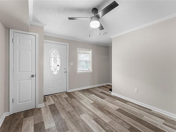 2nd image of 454 Harding St
