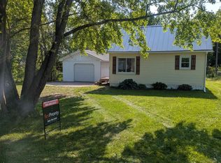 68 S Arthur St, Carsonville, MI 48419