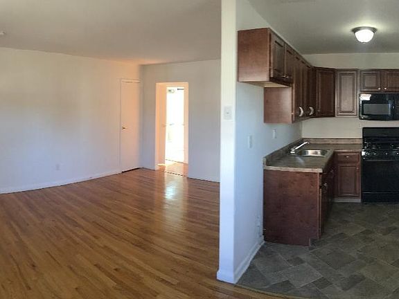 2nd image of 130 Bloomfield Ave #5A
