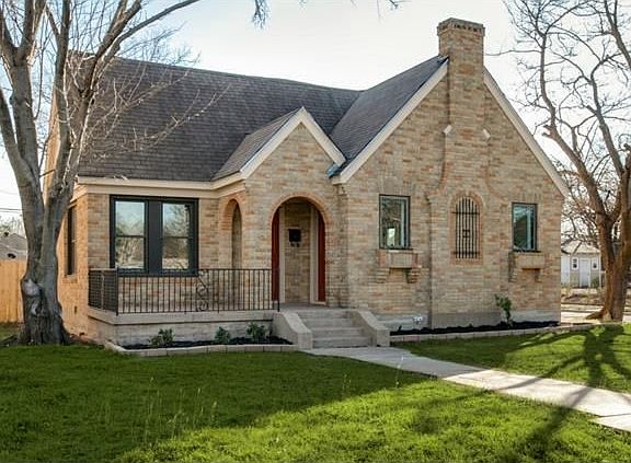 2nd image of 2546 Gladstone Dr