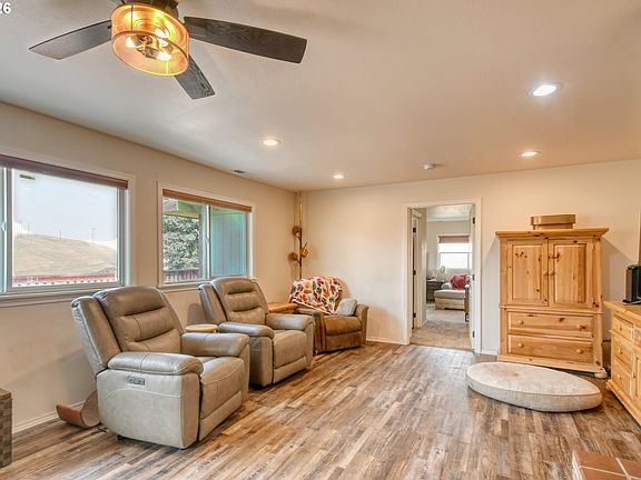 2nd image of 73877 Caldwell Ln