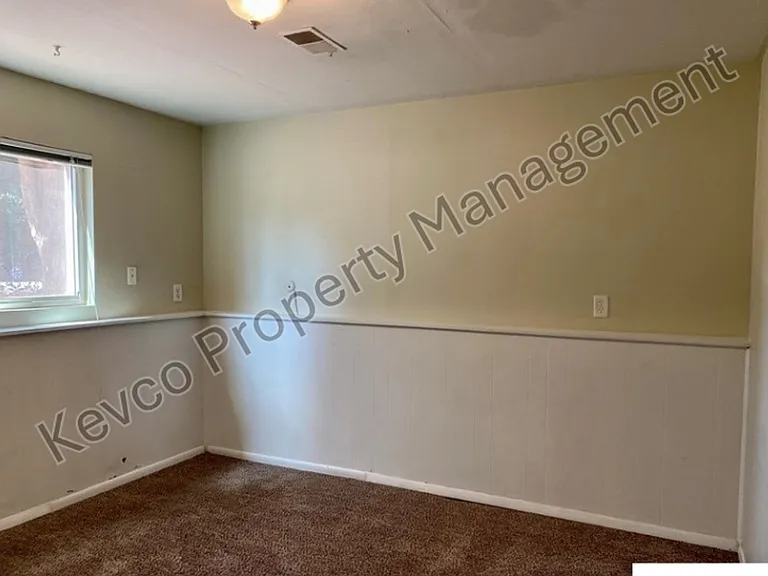 2506 Timber Ct — Photo 10