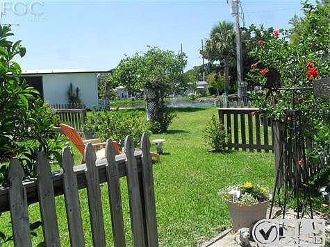 3rd image of 637 Forest Palm Ct