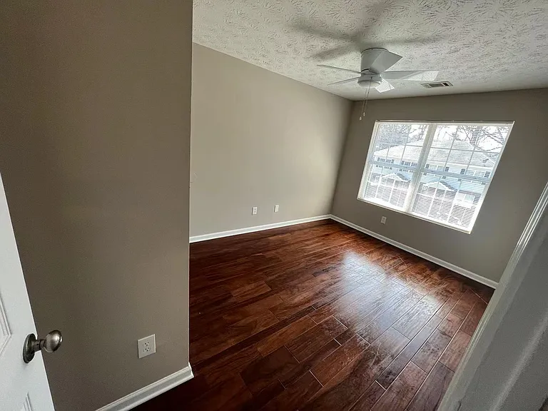 122 Nowell St #H — Photo 19