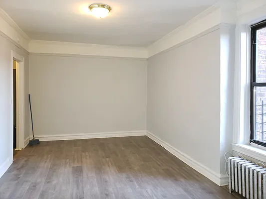 Rented by Signature Property Realty | media 14