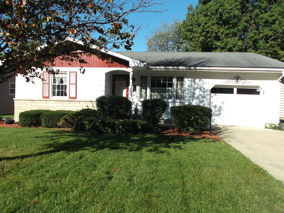 1st image of 502 N Stanley Dr