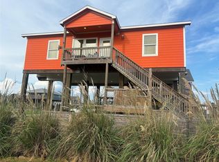 1830 Croaker Ln, Crystal Beach, TX 77650