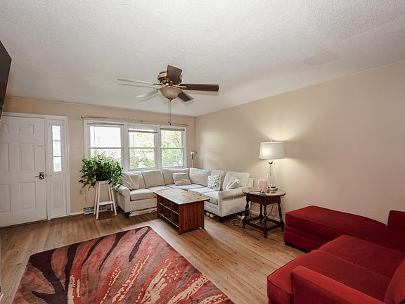 2nd image of 9 Pine Isle Drive #B
