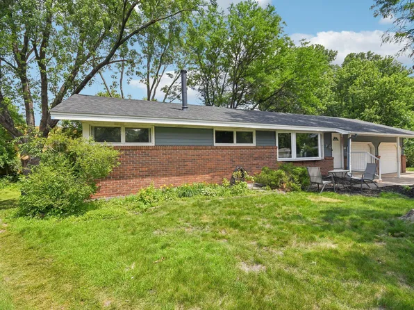 991 Patton Rd, New Brighton, MN 55112