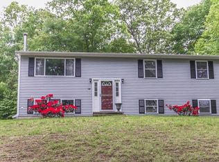 109 Southbridge Rd, Dudley, MA 01571