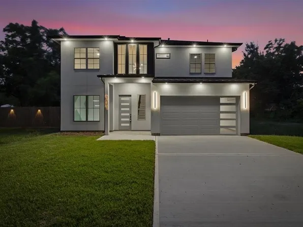 707 S Iowa St, La Porte, TX 77571