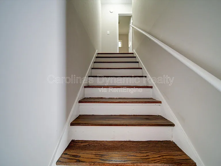 321 S Gardner Ave #6 — Photo 19