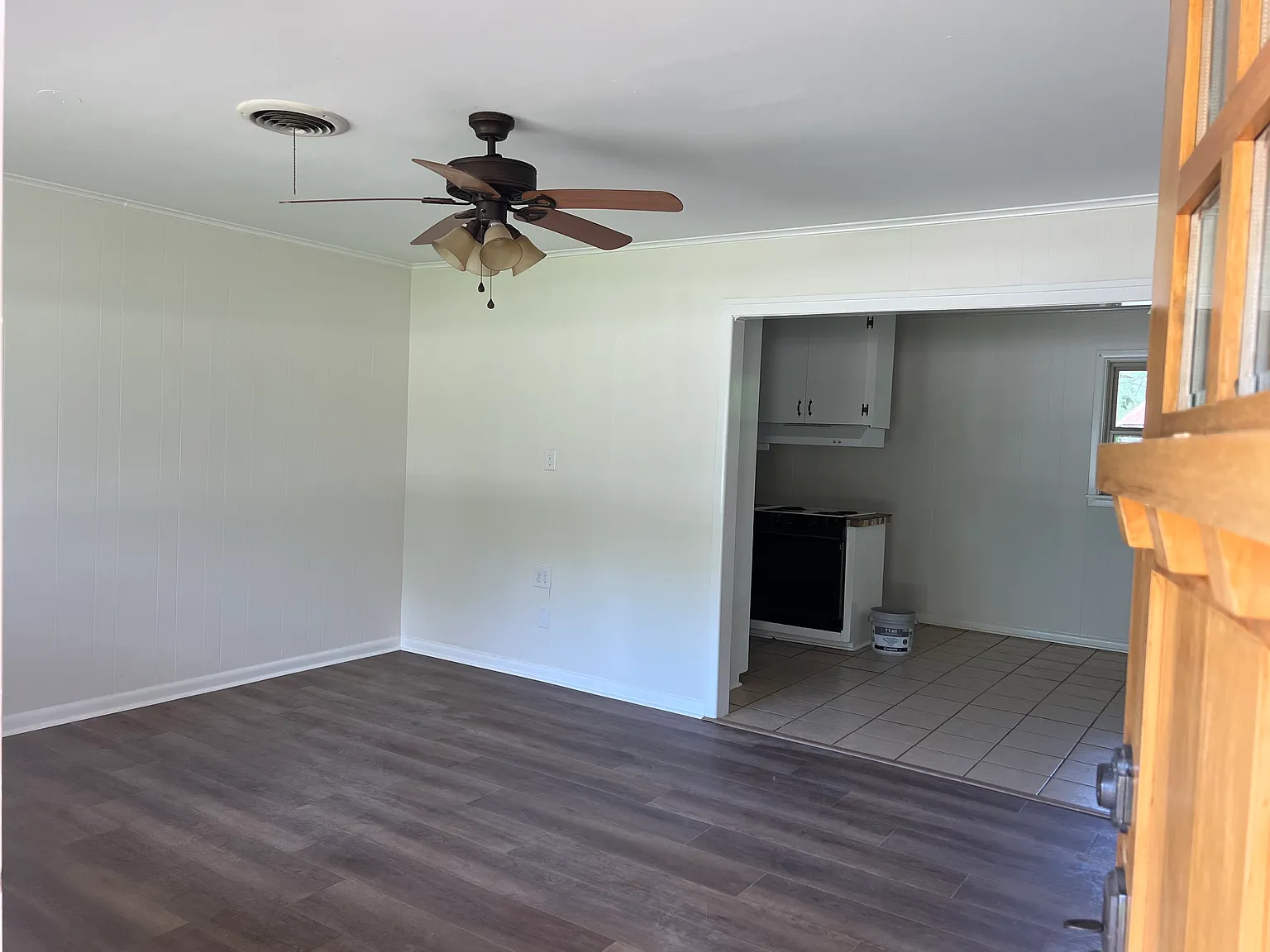 3 bed, 1400 sqft, $1,700 — Photo 2