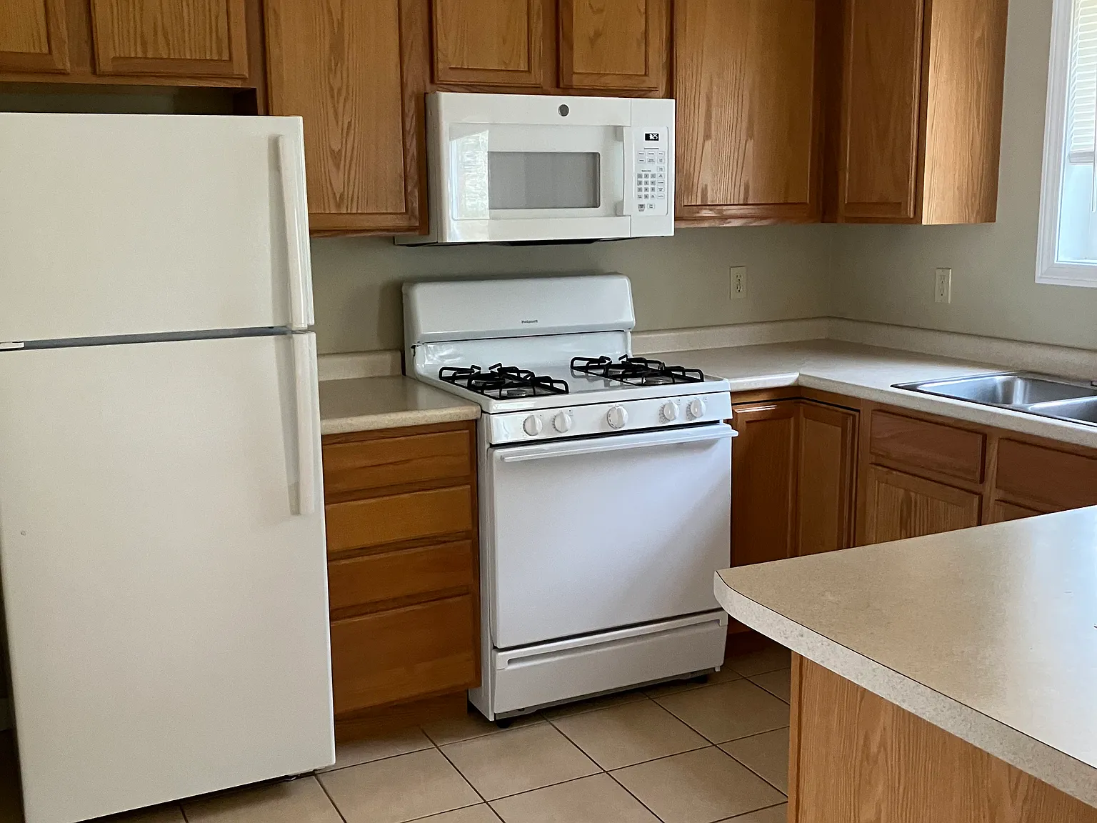 2 bed, $2,095 — Photo 3