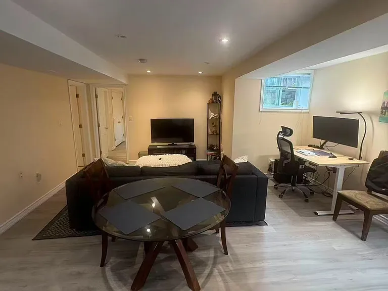 278 Ivy Jay Cres #BASEMENT — Photo 8