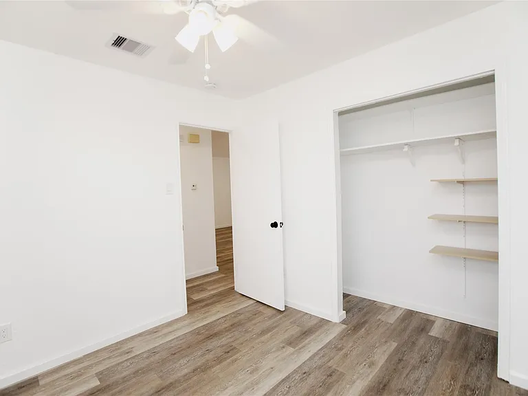 13103 Pollard Dr — Photo 7