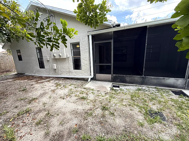 875 S Patrick Dr #875 — Photo 35