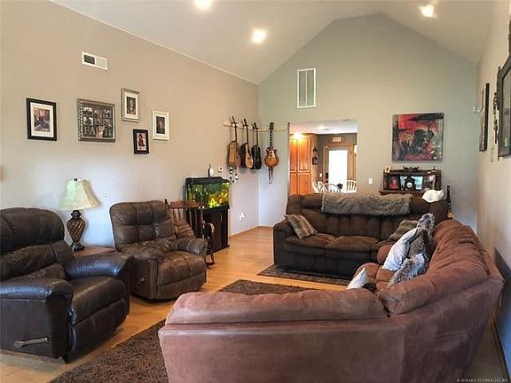 4th image of 4318 E Deanna Dr