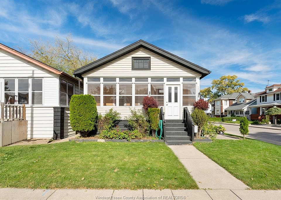 1st image of 404 Caroline St