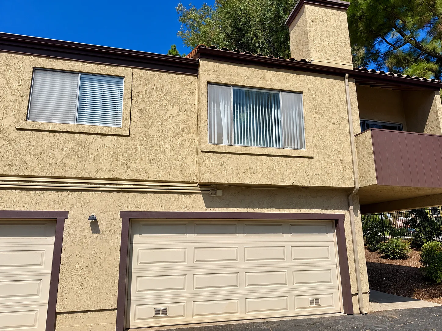 2 bed, 1053 sqft, $3,200 — Photo 1