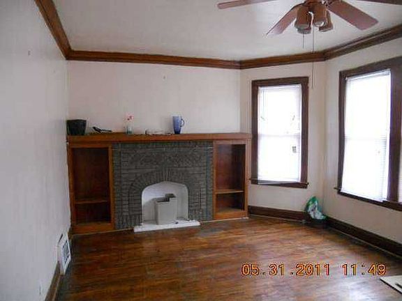 2nd image of 7544 S Hermitage Ave
