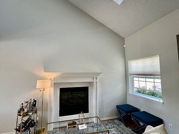 5th image of 5088 Butterfield Dr