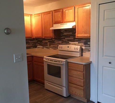 2nd image of 29397 Maurice Ct #29397
