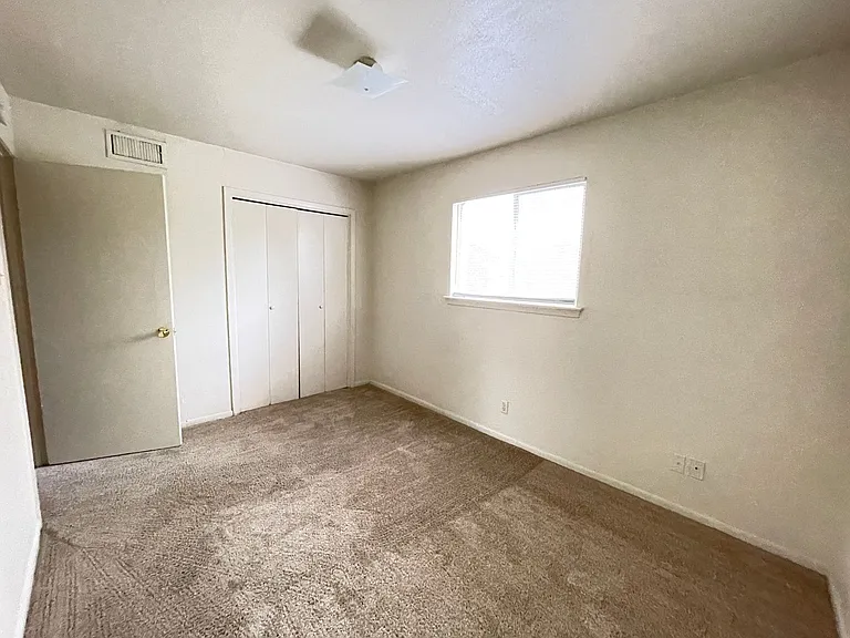 228 Hold Street — Photo 15