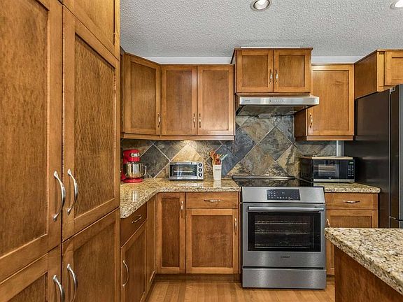 5th image of 3444 SW 3rd Ave NW