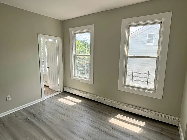 27-29 N Munn Ave #2A — Photo 7