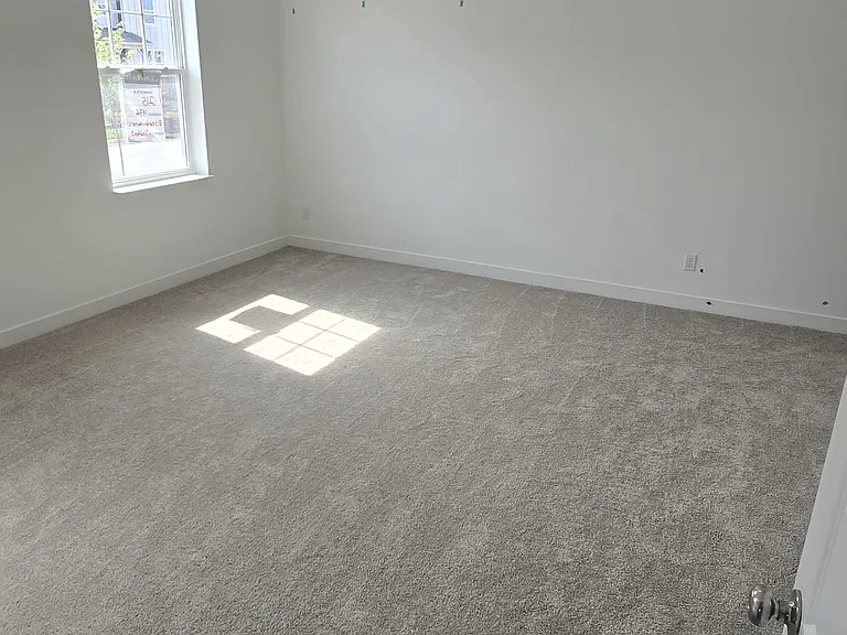 436 Eisenhower St — Photo 14